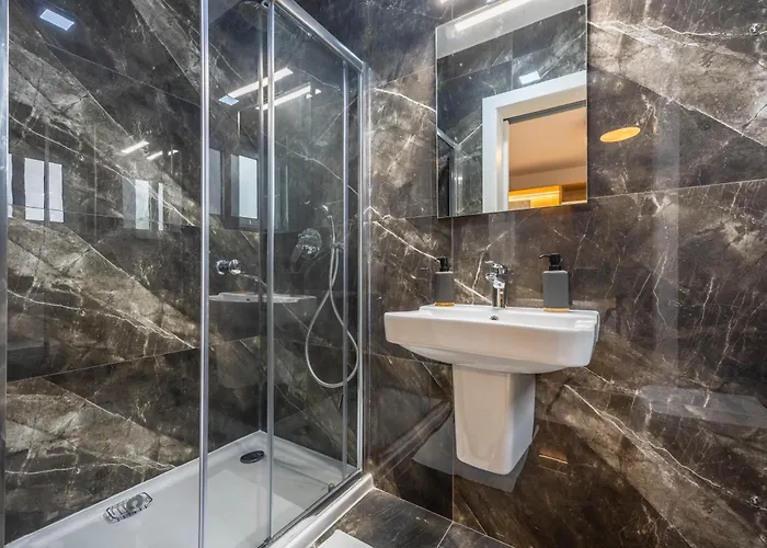 Seaside Retreat In Apartment *